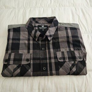 Rocawear Men's Black Plaid Shirt